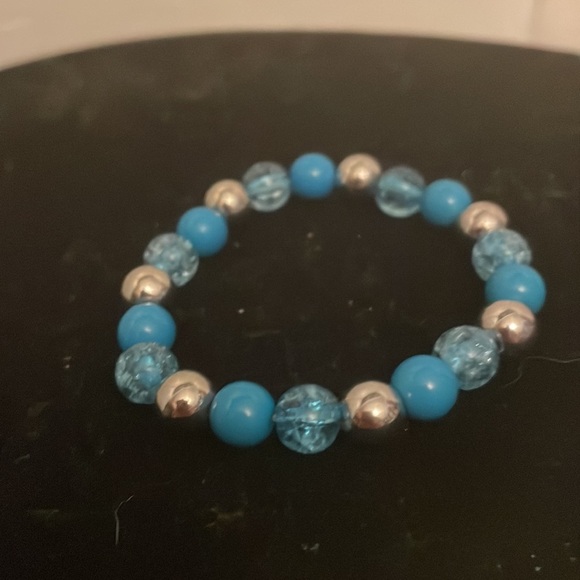 6” blue & silver beaded stackable stretch bracelet with 21 beads - Picture 5 of 10